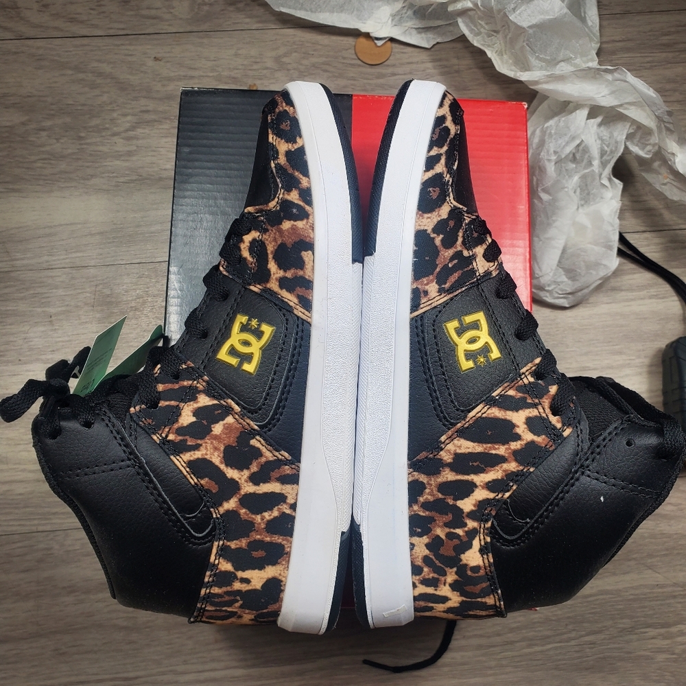 DC Skateboard Shoes high top Size 5.5 Youth ADGS700034 Black Leopard Print - Picture 4 of 10
